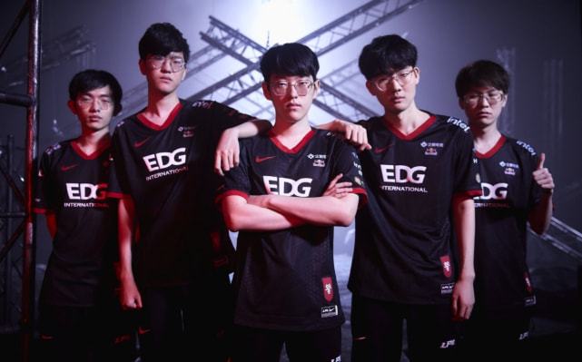 续约背后的 续约背后的