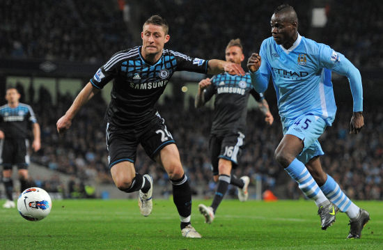 日本队通过 日本队通过